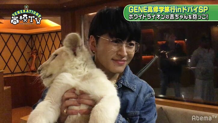 GENERATIONS、旅先のドバイでみんなでご飯！アラビア語のメニューを必死に推測