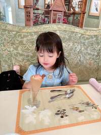 川崎希『ディズニーのビュッフェ♡』