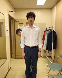 清野菜名＆坂口健太郎の“ひょっこり萌え”ショット「ありゃ可愛い」