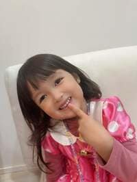 アレクサンダー『前髪きりましたよ』