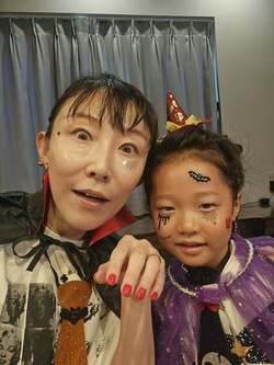  小原正子、『ダイソー』のハロウィングッズに驚き「クオリティが年々あがっている！」 