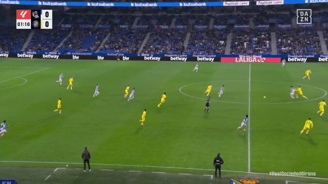 久保建英、痛恨の決定機逸「なぜ右でいった」ハーフウェイラインから超高速ラン→完璧な抜け出しからの右足フィニッシュも枠外へ…「こういうの決めないと」 5枚目