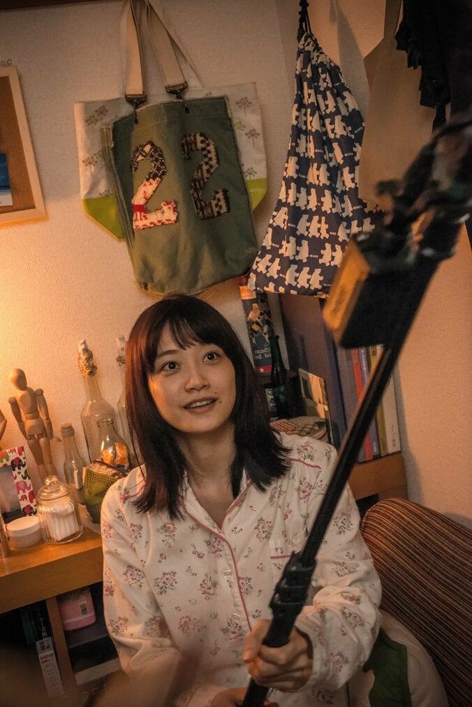 深川麻衣の無邪気な姿にファン垂涎！「パンバス」メイキングカットが到着 5枚目