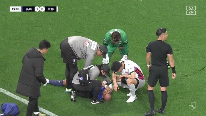 【映像】脱臼か？手をついて接触転倒した瞬間