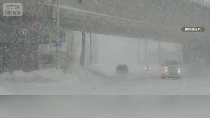 離島と結ぶ定期船が22日間欠航　食料品や日用品が不足　15日にようやく臨時便出航 1枚目