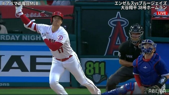 大谷翔平、待望の38号に地元＆日本ファンから「MVPコール」が復活 久々の本塁打で雰囲気一変 1枚目