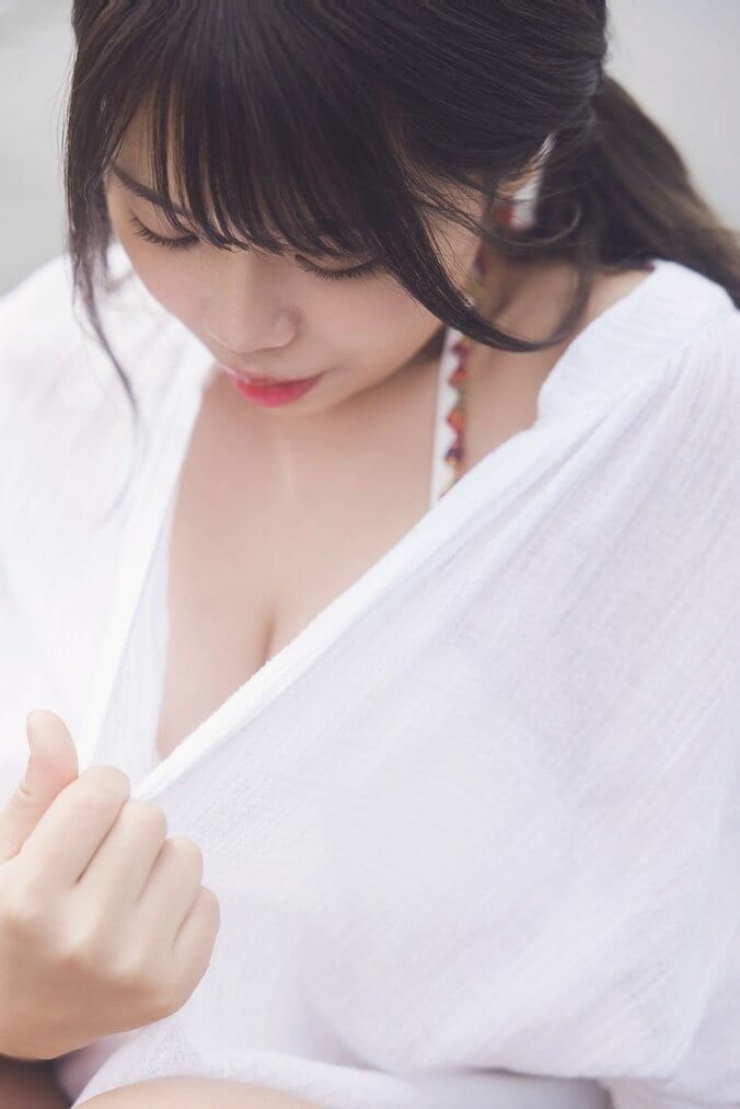 5月31日発売 “日本一だらしない”キャンプ女子・たにりかの1st写真集から表紙＆第3弾先行カット公開 3枚目