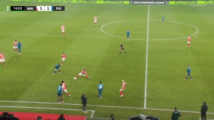 【写真・画像】スタジアム大熱狂！佐野海舟、劇的決勝点をアシスト「本当に凄いな」「スーパーだ」華麗フェイク→絶妙クロスの一部始終　1枚目