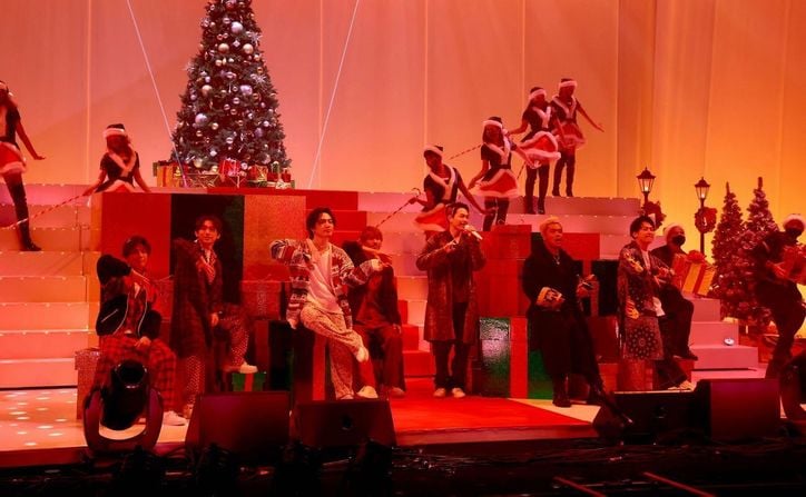 三代目JSBがファンと共に過ごしたクリスマス・イヴ、スペシャルな楽曲、愛のドッキリ、未来への誓い…いつまでも三代目でいるために【ライブレポート】