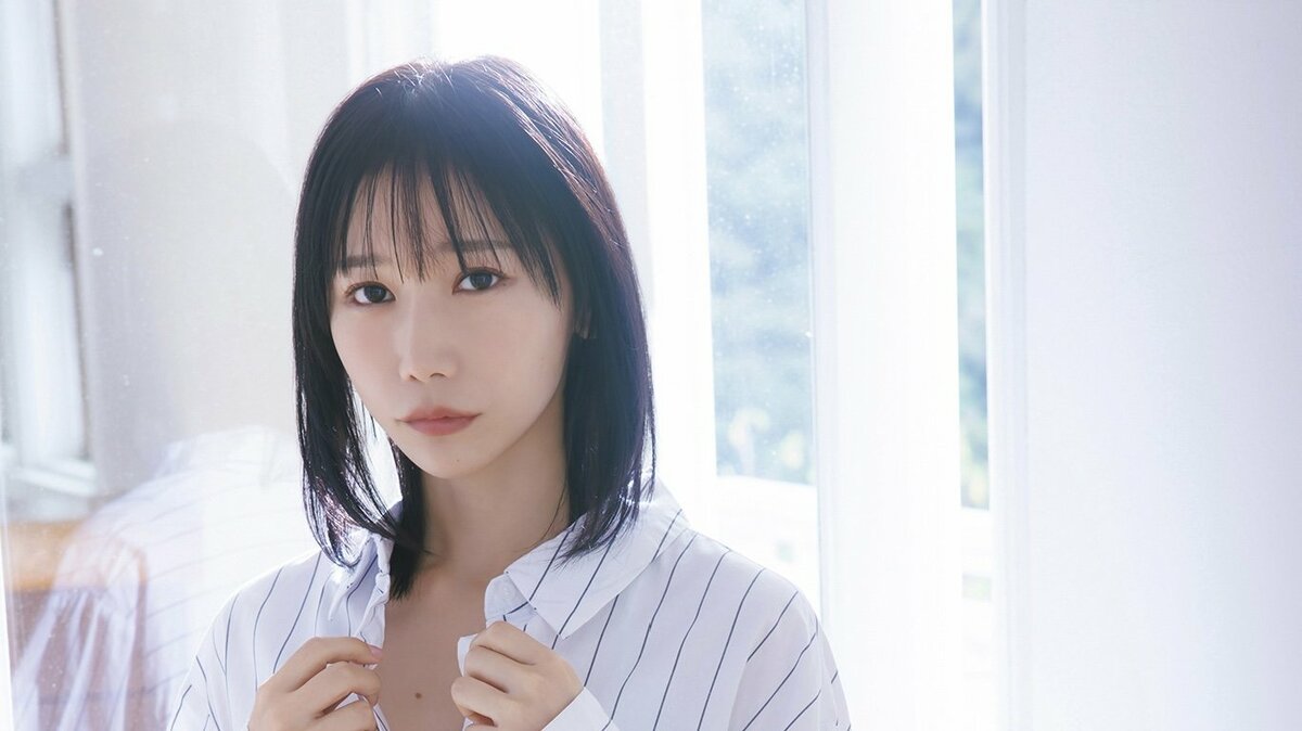 yosugala・黒坂未来、超絶プロポーション映える“最高カット” ヤンマガ