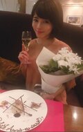 釈由美子、4年目の結婚記念日を家族で祝う「この幸せがずっと続きますように。。」