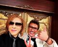  YOSHIKI、“ビッグボス”新庄剛志監督との2ショットを公開「オーラが凄かった」 