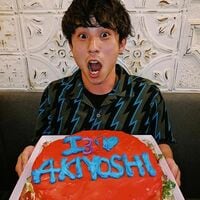 仲里依紗、夫・中尾明慶の31歳誕生日をサプライズで祝う写真に「いつも最高の家族」