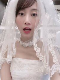松井玲奈、透明感溢れる純白ウェディングドレスショットにファン歓喜「絶対結婚しような」
