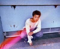 竹内涼真、新ドラマオフショット公開！ボロボロの服で傷だらけの姿に「拾ってあげたくなってまう」の声