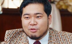 令和ロマン・松井ケムリ（33）、我が子を抱いたプライベート写真を公開「あら！パパじゃない！」父の顔にほっこり