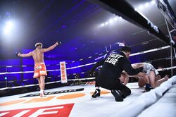 朝倉未来が衝撃のKO負け、引退示唆 “77秒間”に隠されたYA-MANの緻密な作戦と技術