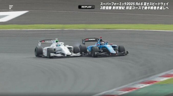 何がトラブルに？元F1小林可夢偉が白煙を上げ“急失速” まさかのアクシデントへ「こんなに簡単にパンク」驚きの声 2枚目