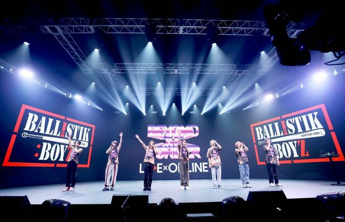 2日目はBALLISTIK BOYZが登場！7マイク・フリースタイルグループならではの個性豊かなパフォーマンスを披露【LIVE×ONLINE BEYOND THE BORDER】 1枚目