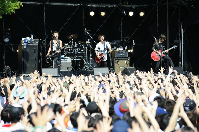 ゲスの極み乙女。、サカナ、THE BAWDIESらにオーディエンス歓喜　ライブ写真とセットリストを公開【メトロック2016 東京開催day1】 37枚目