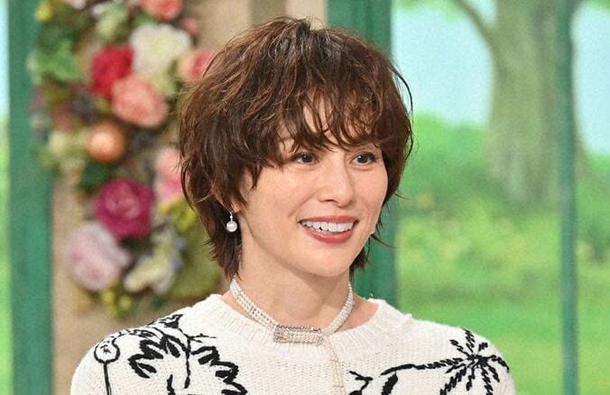 【写真・画像】米倉涼子、2019年に患った“脳脊髄液減少症”「真っ直ぐ歩けなくなったり…」症状を明かす　1枚目