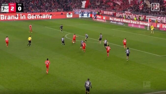 「エグすぎん？」怪物FWケイン、“見えない”神ミドルシュート炸裂「この距離でヤバすぎる」ボックス外から射抜く“完璧コントロールショット”にSNS騒然 3枚目