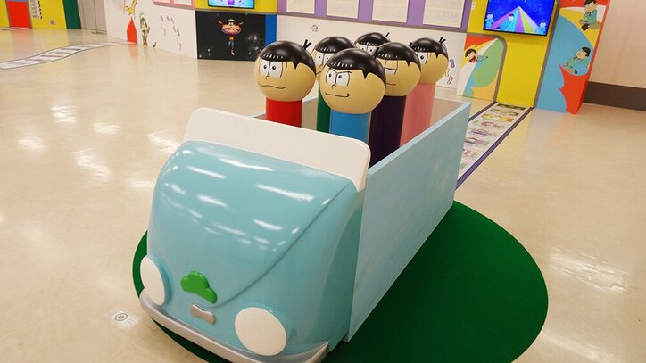 原画は500点以上、アニメ化された声優陣も！「おそ松さん」“ニートの生きざま展”東京会場レポート