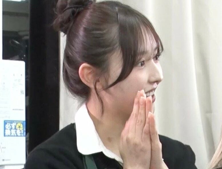 料理が得意な可愛すぎる彼女、見事な包丁さばきに絶賛の声「美味しそうな切り方！」