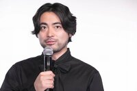 山田孝之、花粉症で“グッズグズのズッビズビ”姿にも「キレイな顔立ち」「こんなドアップ死んじゃう」の声