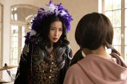 水野美紀、再びの怪演 アユに水をぶっかけ大激怒！「奪い愛」を彷彿とさせる『Ｍ 愛すべき人がいて』鬼講師役に視聴者驚き