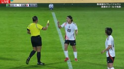 「グッド！マナカ！」なでしこ20歳逸材の“闘志”を指揮官＆解説者が称賛「気強いよね」「戦ってる」松窪真心が強靭デュエル→審判に猛抗議の一部始終