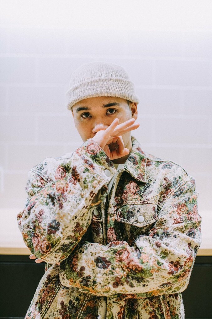 「“ラップやめようかな”とも思った」CHICO CARLITOが語る新作『Sandra's Son』。沖縄、家族、仲間、音楽、言霊が詰まったNEW ALBUMを携えて、“受け取る側より与える側”への再出発。 16枚目