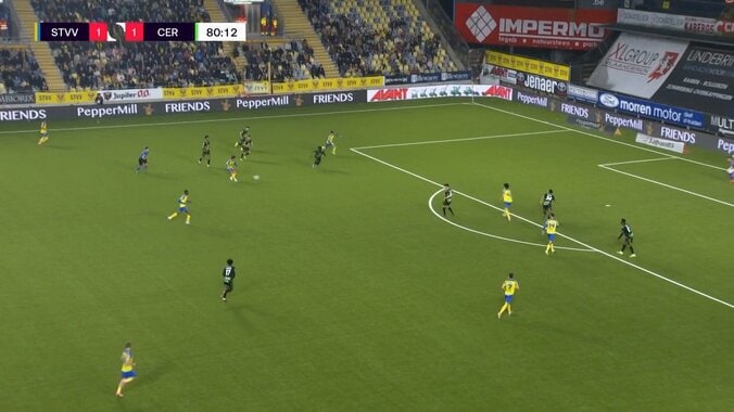 唯一無二のパスセンス！28歳日本代表MF、節目の一戦で圧巻アシスト「エロすぎる」守備の隙間を正確に射抜く極上スルーパスに称賛集まる 5枚目