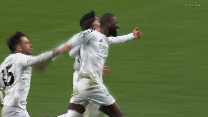 【映像】リュディガーがPKを決めて全員で「煽り走り」した瞬間