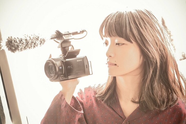 深川麻衣の無邪気な姿にファン垂涎!「パンバス」メイキングカットが到着