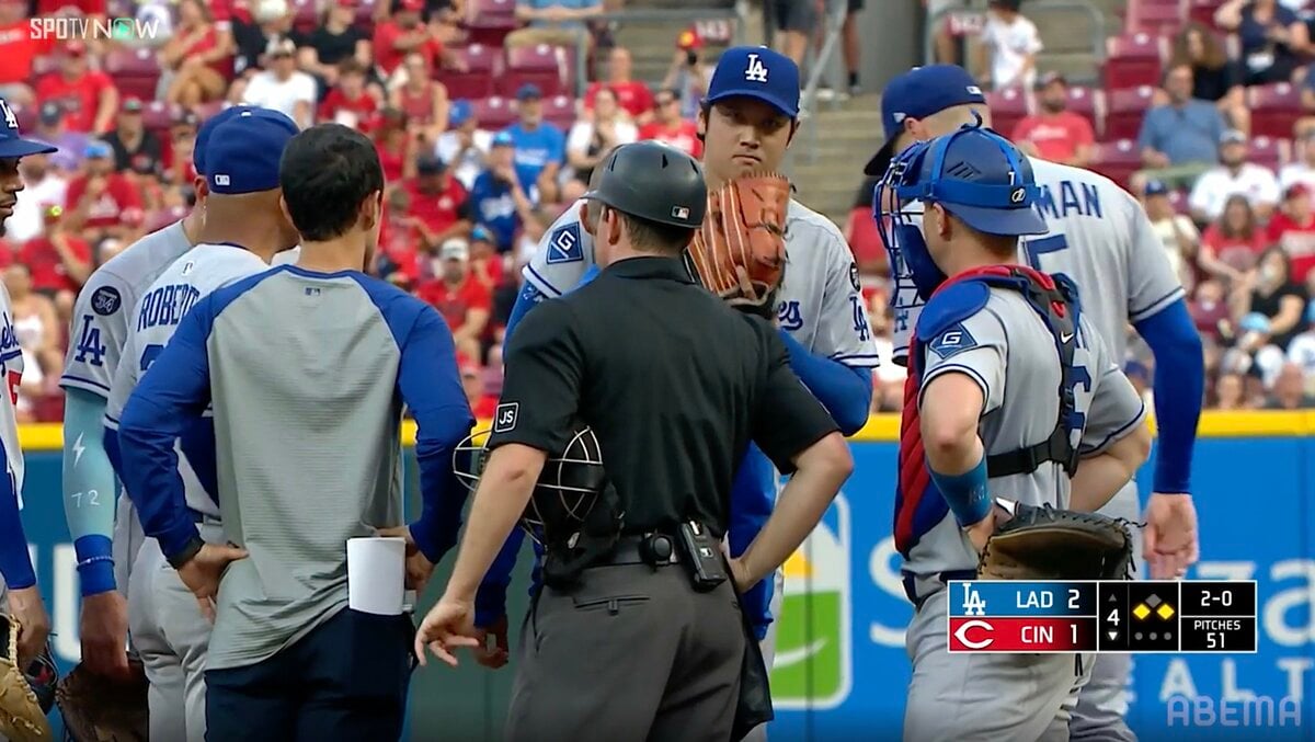大谷翔平を「ポンってした」フリーマンの“行動”に反響 「心配そうな 