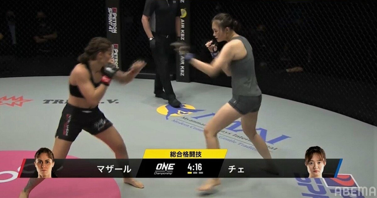 身長174センチの美女mmaファイター 無慈悲 なパウンドに散る 残り30秒で無念のレフェリーストップ ニュース Abema Times