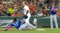 それ、捕るんかい!超華麗な背走キャッチ→打者頭抱える→ゲレーロJr.は爆速で帰塁 「あせあせ」慌ただしくもコミカルなシーンが話題