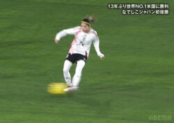 「日本の女帝だ」長谷川唯の天才的“逆足ベルベットパス”に最強アメリカも唖然…「ロベルト・バッジョ級」「やばすぎる」盟友・籾木結花とゴールデンコンビ復活の瞬間