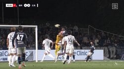 「身体能力おばけ」サニブラウン実弟・ハナンのJデビュー弾が話題「鳥肌過ぎる」“打点高過ぎ”のジャンピングヘッドで日本代表GKに競り勝った瞬間