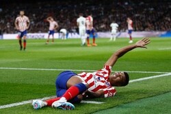 アトレティコに痛手…ダービーで負傷交代のDFヘイニウド、右ひざ前十字じん帯断裂と診断