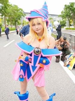 “To Express Her Playful Innocence”: Cosplayer Amane Ally on Posing as Yu-Gi-Oh!'s Dark Magician Girl