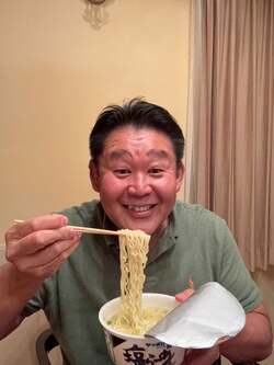 花田虎上、“多忙な一日”の夕食を明かす「もう疲れ果てているので」