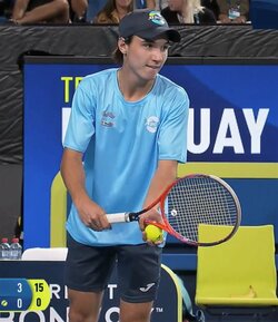 ジュニア界でも無名…“プロ経験2大会”の17歳が強豪スペインとのダブルスで大健闘【ATPカップ】
