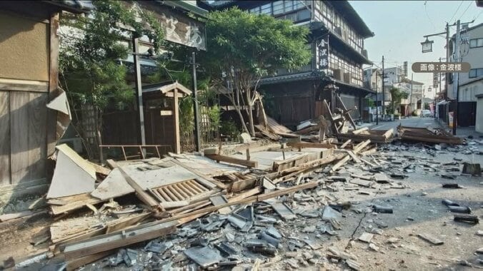 熊本地震で国登録文化財の老舗温泉旅館も被害　床材盛り上がり、亀裂広がる 1枚目