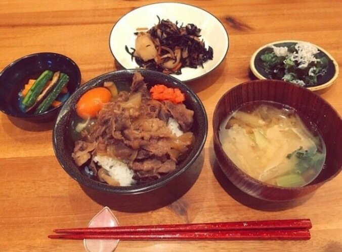 大政絢、手料理を公開　「隠れミッキーがいる」と話題に 1枚目