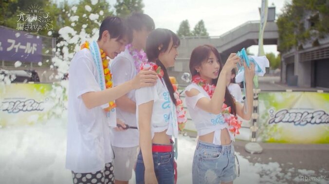 「他の女の子にボディタッチしないでほしい」急な詰め寄りに男子は…！？“穏やかじゃない”三角関係が幕を開ける　『オオカミくん』新シリーズ 8枚目