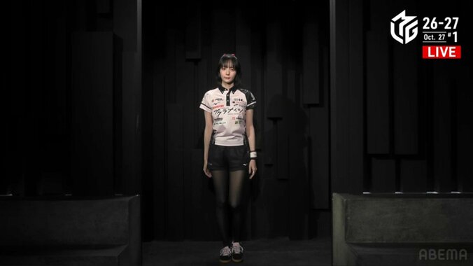 リボンで美力アップ！岡田紗佳の抜群スタイル