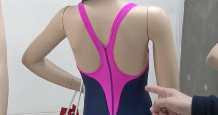 セパレート、長袖、大人も着られるデザインに…昭和から平成へ、スクール水着の進化をたどる