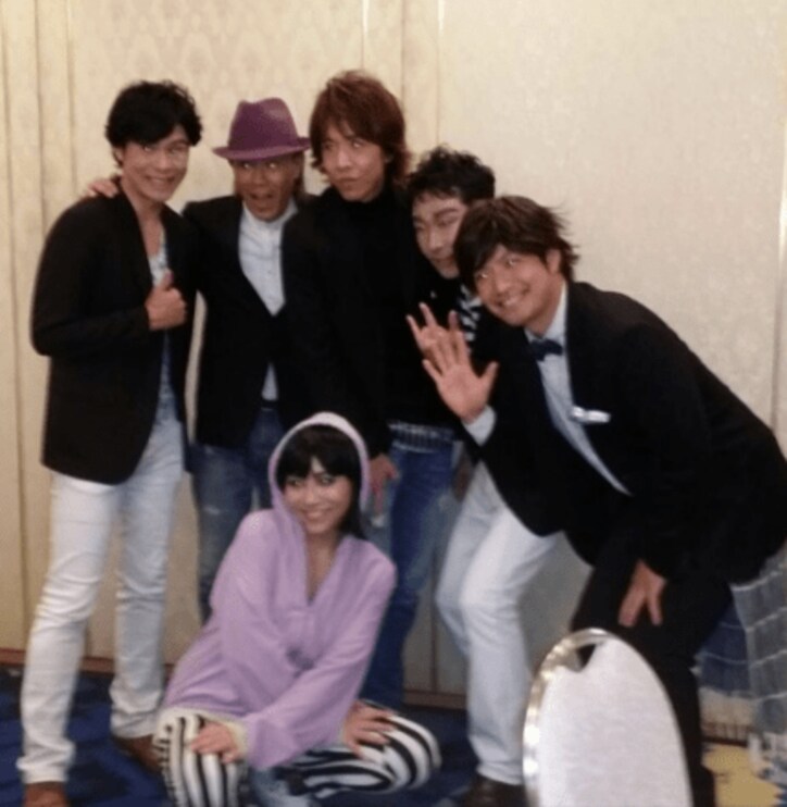 SMAPと宇多田ヒカルが共演？そっくり写真が話題に